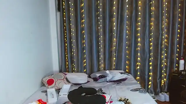 Kenisha_Sweet live sex cam