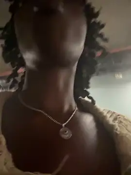 choclatepeaach - Choclatepeaach's free webcam - UK Sex Cams