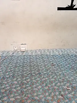 akni_ (F teen) - spit on pussy