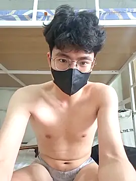 Gwencloudy's live cam