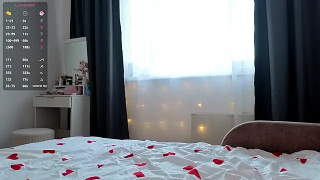 Priscillla_Cute's live cam