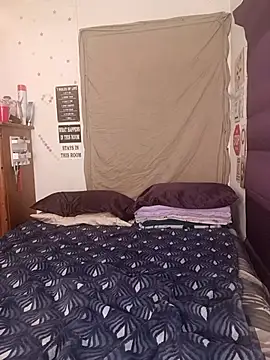 snowbird1117 (G milf) - Truth or dare you choose