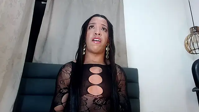 lia_suares - Lia_Suares's free webcam - UK Sex Cams