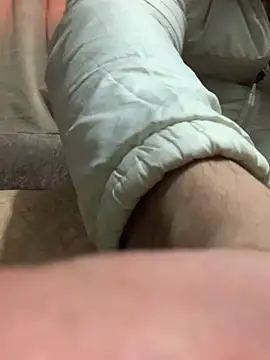 yawlingjingoist (M young) - ايجار الشقة 😢😢