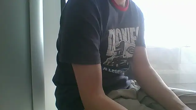 nole_china7 (Ask my age) - talk / fun / cum