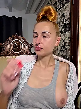 kylie_blck (F young) - Countdown+showTits+Tonge+1Surprise Video