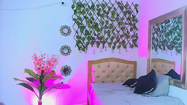 miabunny___ - Miabunny___'s free webcam - UK Sex Cams