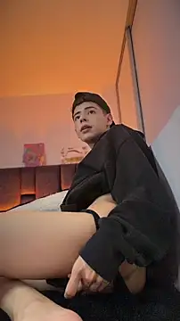 sebastian_reed (M young) - 🥵spank my ass for a minute