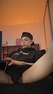 sebastian_reed (M young) - 🥵spank my ass for a minute