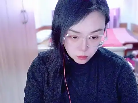 yingying1222 (F milf) - 新的一年开心快乐