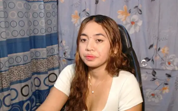 urlover_mae26 webcam