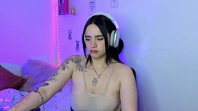 emily_lindey - Emily_Lindey's free webcam