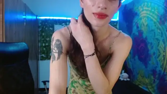 Ishtar_Shakti's live cam