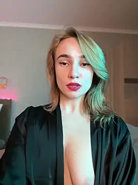 SugarDanger Live Webcam on Stripchat