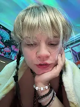 Cutiepiespanks's live cam