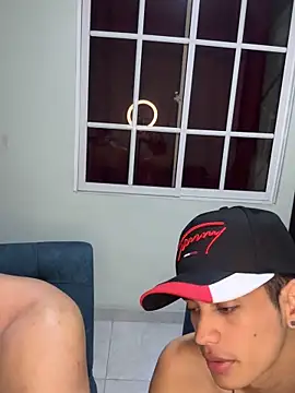 drayking_ (G young) - T-shirt off