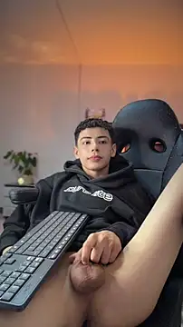 Sebastian_Reed's live cam