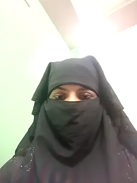 Webcam Model (Aafreen_36)  is live.Free join now!