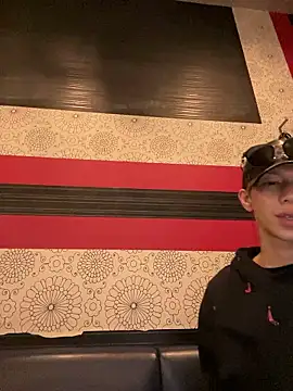 Yumemiru-k Live Webcam on Stripchat