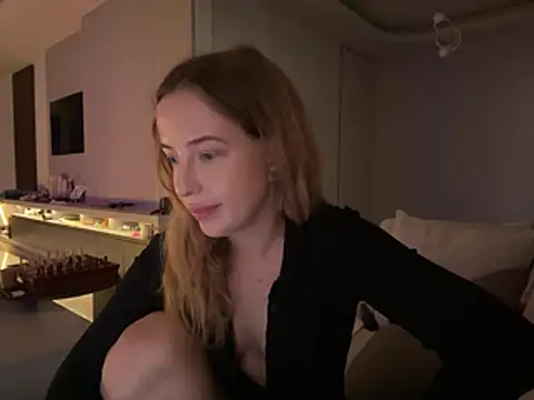 Nura_n_Sarah live sex cam