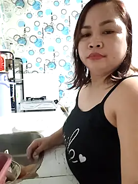 Webcam Model (Sweetlorie_83)  is live.Free join now!