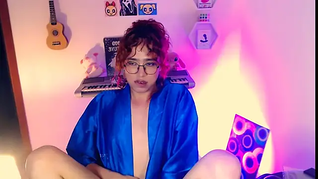 AdelineEsposito live sex cam