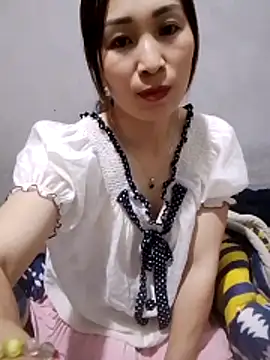 thobaby112 - Thobaby112's free webcam - UK Sex Cams