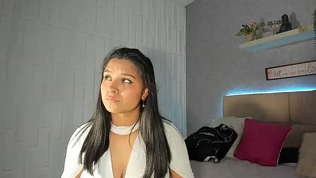 kymmi - Kymmi's free webcam - UK Sex Cams