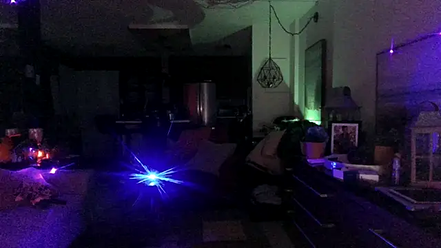 hotplombier - Hotplombier's free webcam