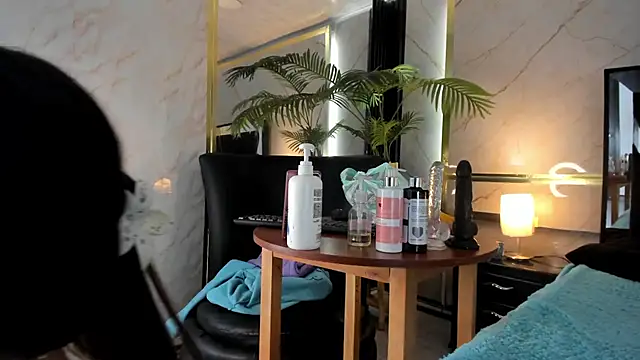 VictoriaKyros live sex cam