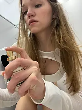 StreetSquirt's live cam