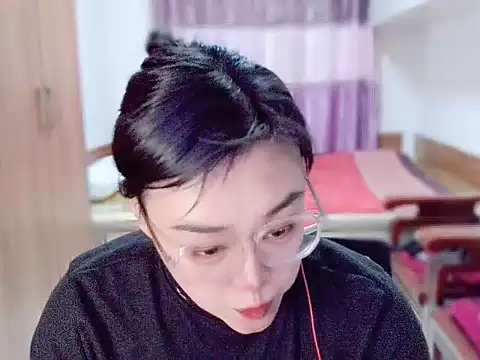 yingying1222 live sex cam