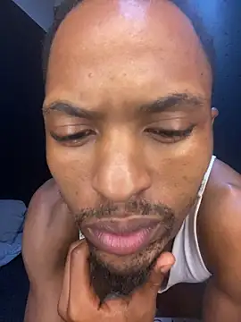 BlueIceCube Live Webcam on Stripchat