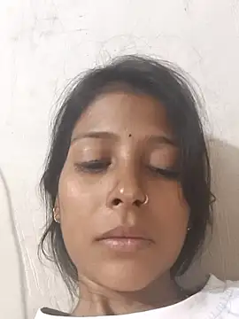 Webcam Model (Nilu_XXX)  is live.Free join now!