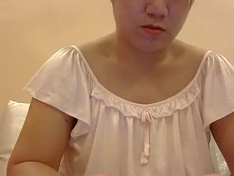 Lovelyclaya live sex cam