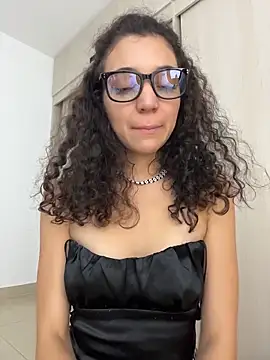 callmerossie - Callmerossie's free webcam - UK Sex Cams