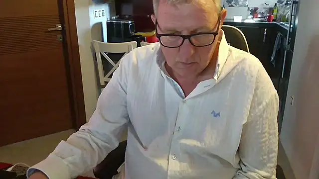 dutch_daddy (M mature) - 💦💦 Cum..Cumm..Cummm 💦💦🥵