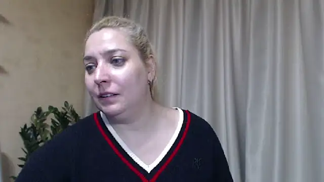 sweetpussy13 - Sweetpussy13's free webcam - UK Sex Cams