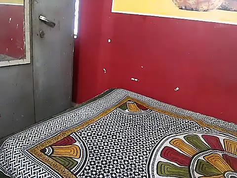 lovelycouple25 (G milf) - Face in C2C and Exclusive Private