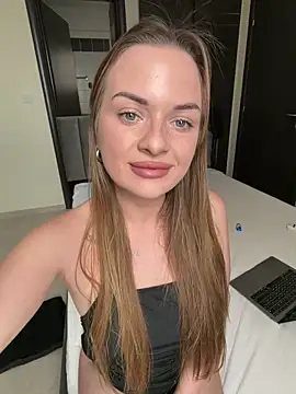 elenarebelle (F young) - Dildo fuck + Video