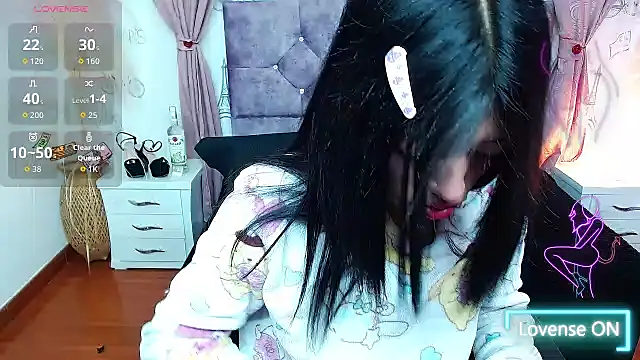 esmeralda-18 (F teen) - dance sexy