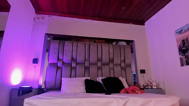 nikkysmiith - NikkySmiith's free webcam - UK Sex Cams