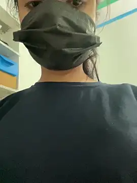 Webcam Model (paribaby09)  is live.Free join now!