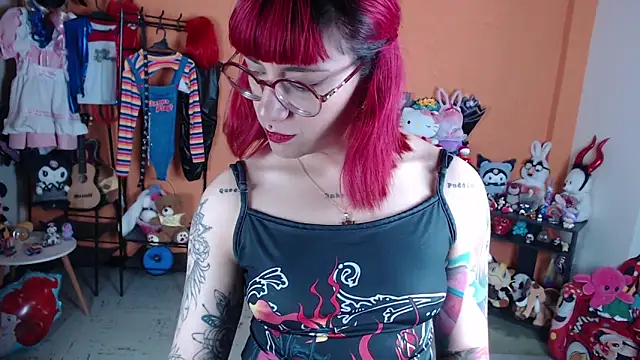 missmiia2 - MissMiia2's free webcam