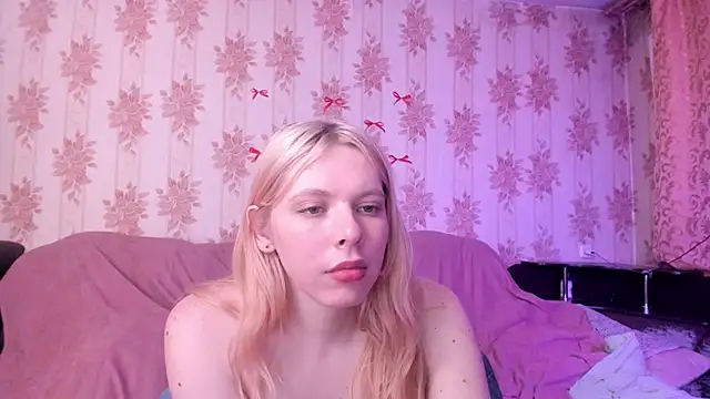 Cutie_Bambi Live Webcam on Stripchat