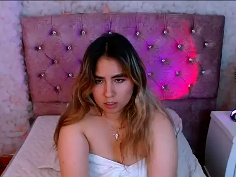 sofiazaf_ - Sofiazaf_'s free webcam - UK Sex Cams