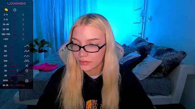 anyataylor_ - AnyaTaylor_'s free webcam