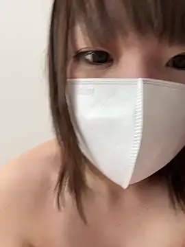 hiiichan88 (F young) - 顔出し回スマホずっと