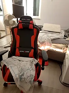 spritzmaus (F milf) - LT 3 GruselVIDS/Lick a nipple