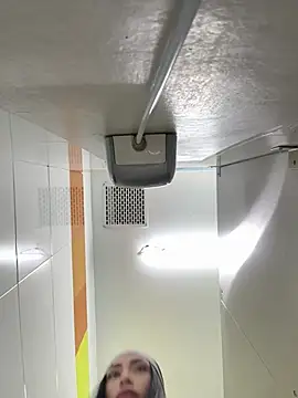 Webcam Model (Bonny_Eva)  is live.Free join now!